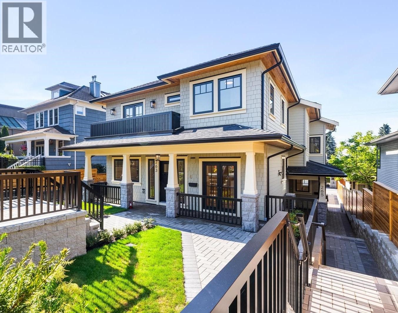 265 W 6TH STREET, North Vancouver, British Columbia