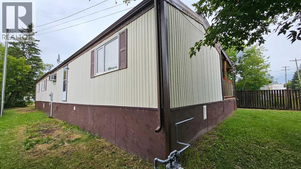 112 3 Avenue, Alliance, Alberta  T0B 0A0 - Photo 3 - A2238932