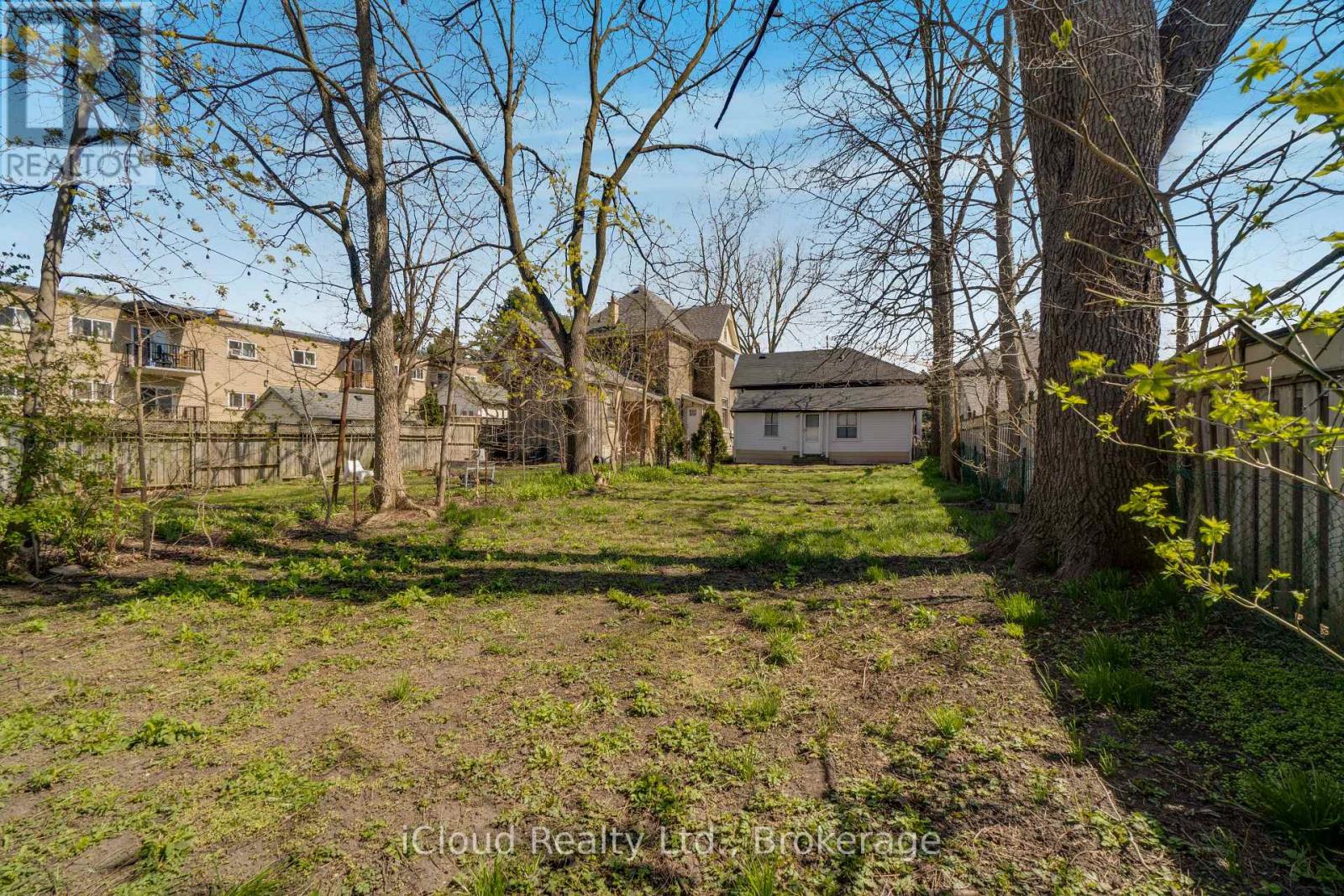 368 Simcoe Street, London East, Ontario  N6B 1J7 - Photo 38 - X12372355