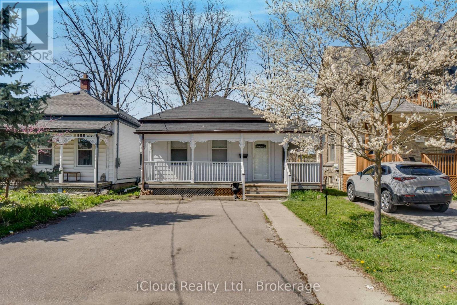 368 Simcoe Street, London East, Ontario  N6B 1J7 - Photo 4 - X12372355