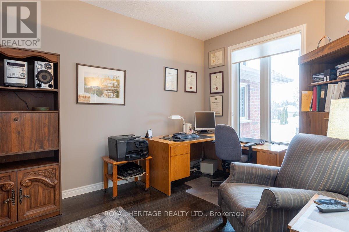 20 Island Bay Drive, Kawartha Lakes (Bobcaygeon), Ontario  K0M 1A0 - Photo 6 - X12312067