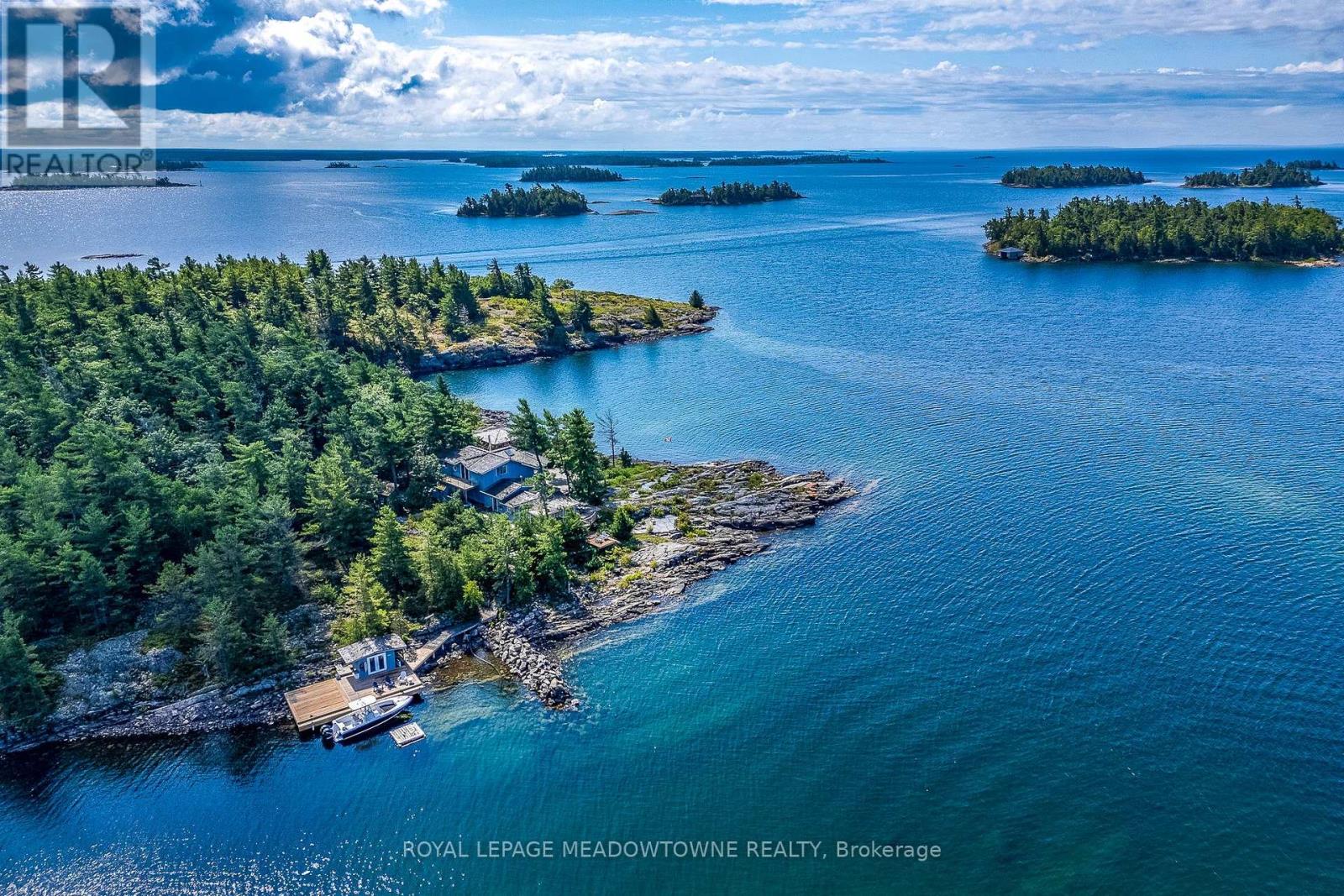 B433 Campbell Island, Twp Of The Archipelago, The Archipelago, Ontario  P0G 1G0 - Photo 4 - X12369772