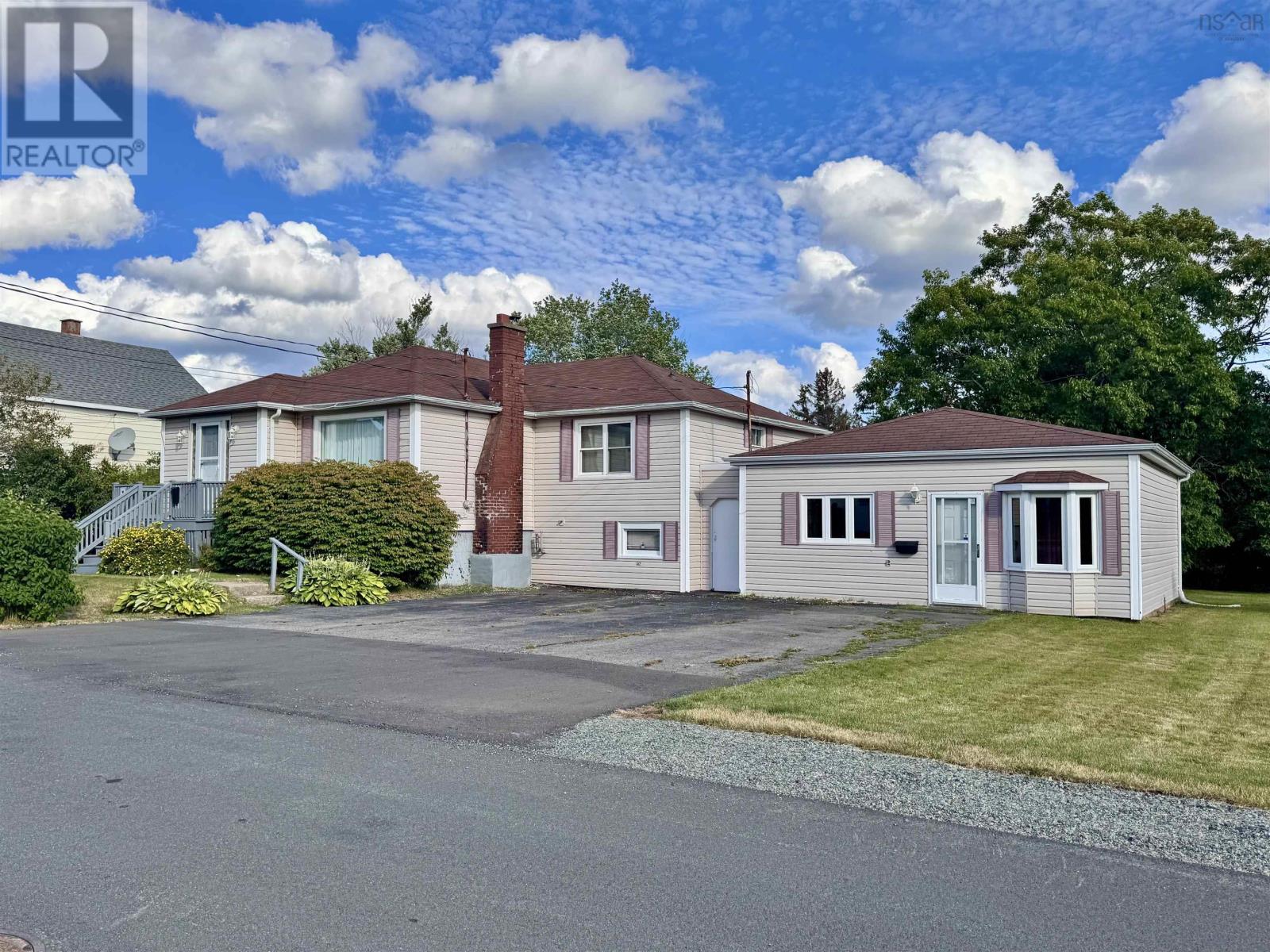 163 Upper McLean Street, Glace Bay, Nova Scotia