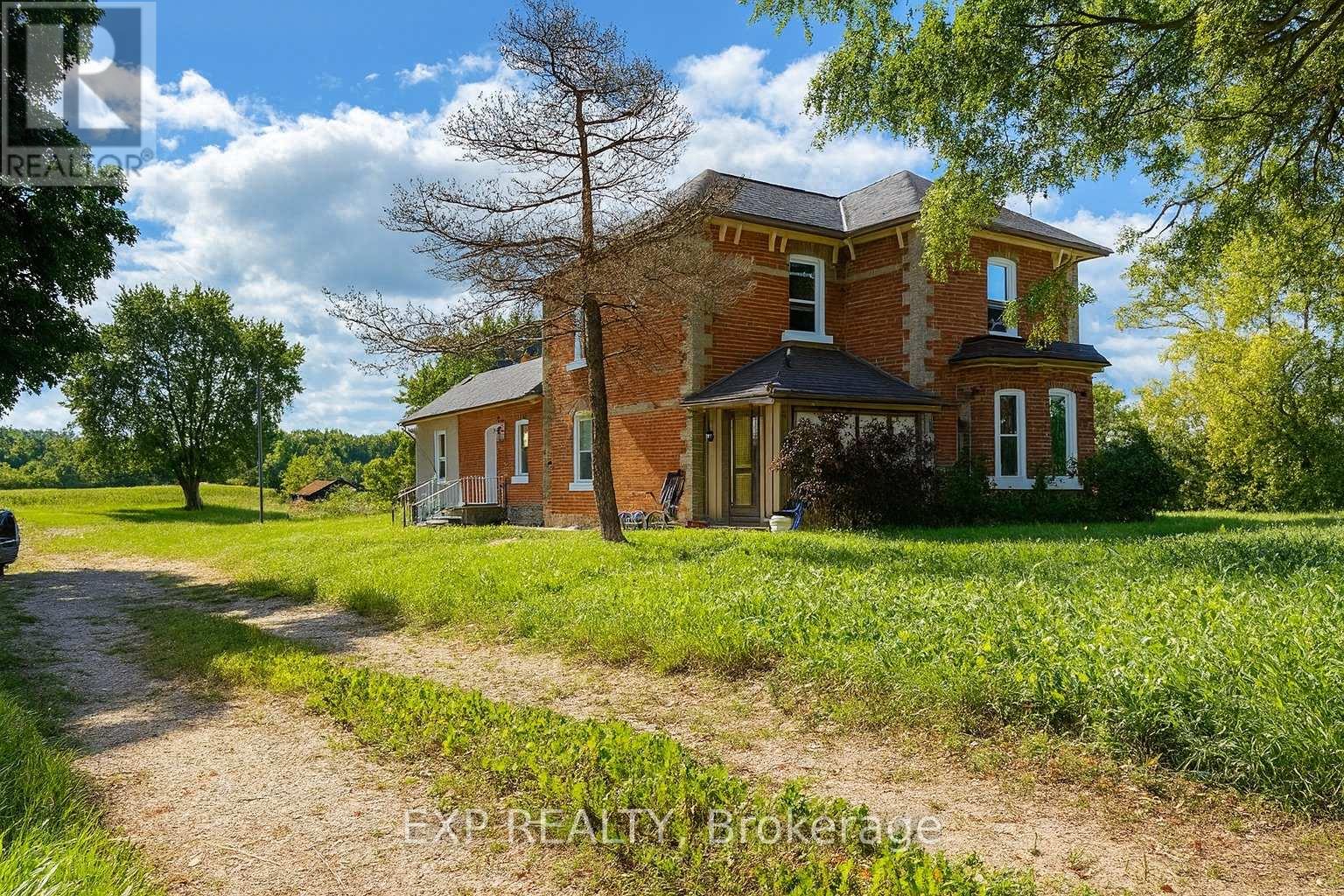 9679 Hunsden Sdrd, Caledon, Ontario  L7E 0J8 - Photo 1 - W12372292