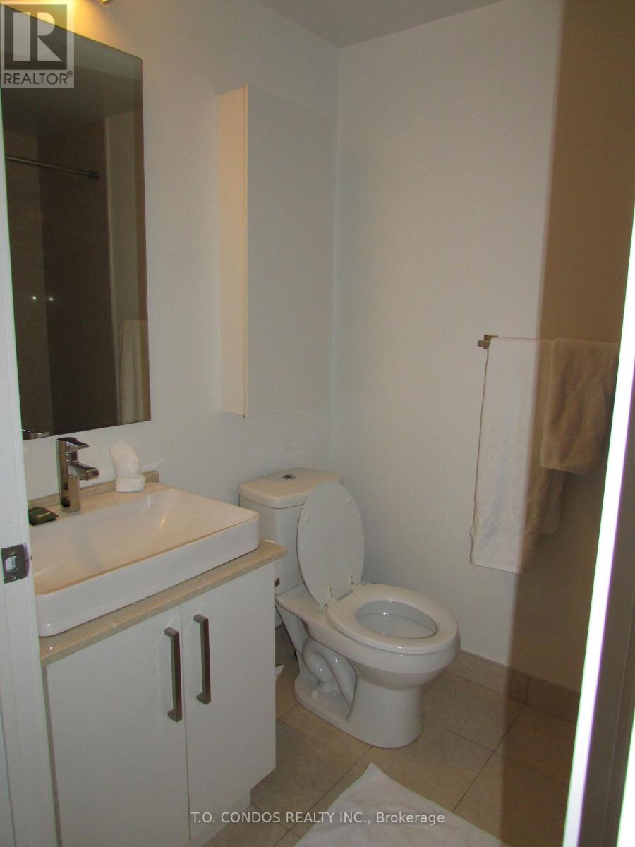 1901 - 12 York Street, Toronto, Ontario  M5J 0A9 - Photo 19 - C12372393