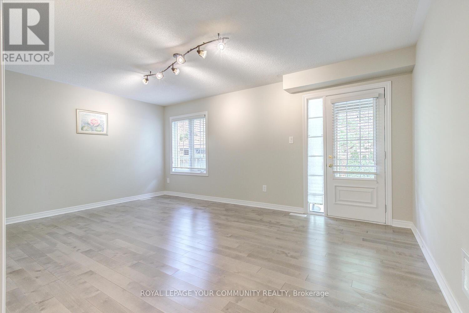 Ground Flr / W/o Basement - 310 Golden Forest Road, Vaughan, Ontario  L6A 0S8 - Photo 15 - N12372398