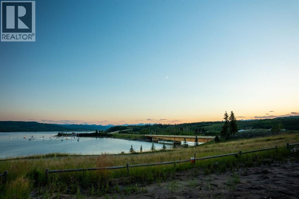 407 Cottage Club Grove, Rural Rocky View County, Alberta  T4C 1B1 - Photo 17 - A2245242