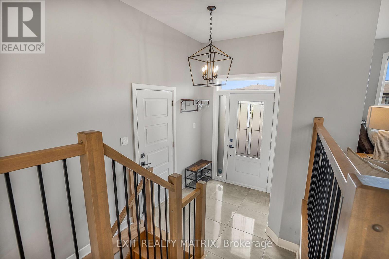 681 Roxane Crescent, Hawkesbury, Ontario  K6A 3W9 - Photo 3 - X12372400