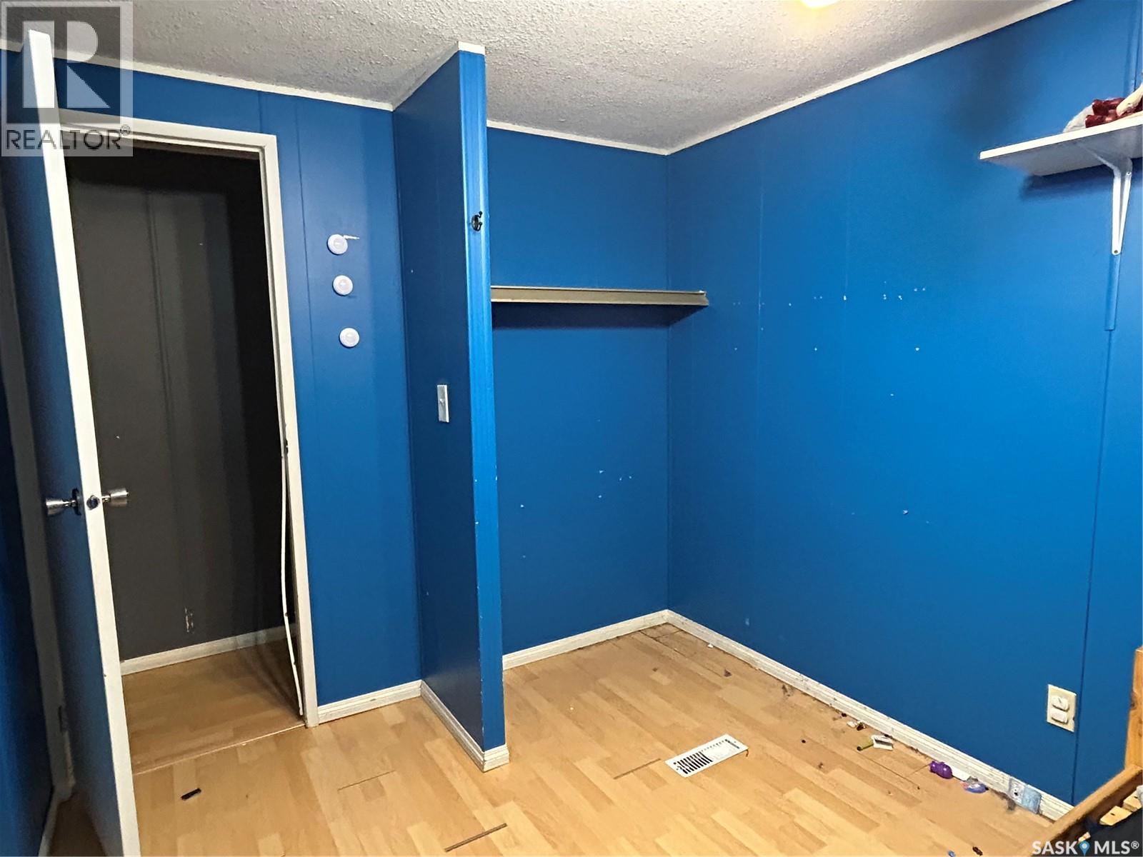 305 Eisenhower Street, Midale, Saskatchewan  S0C 1S0 - Photo 12 - SK017082