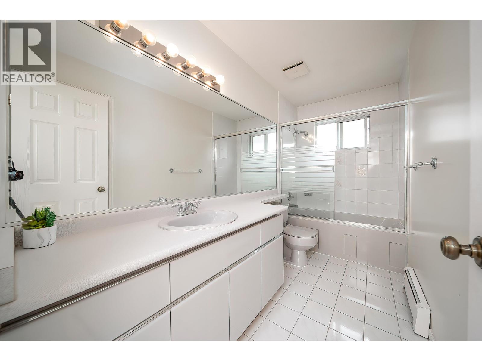 5619 Hankin Drive, Richmond, British Columbia  V7C 5N5 - Photo 22 - R3013732