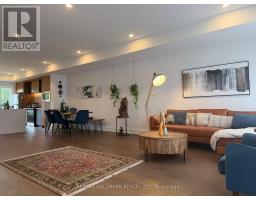 14 Persica Street, Richmond Hill (Oak Ridges), Ca