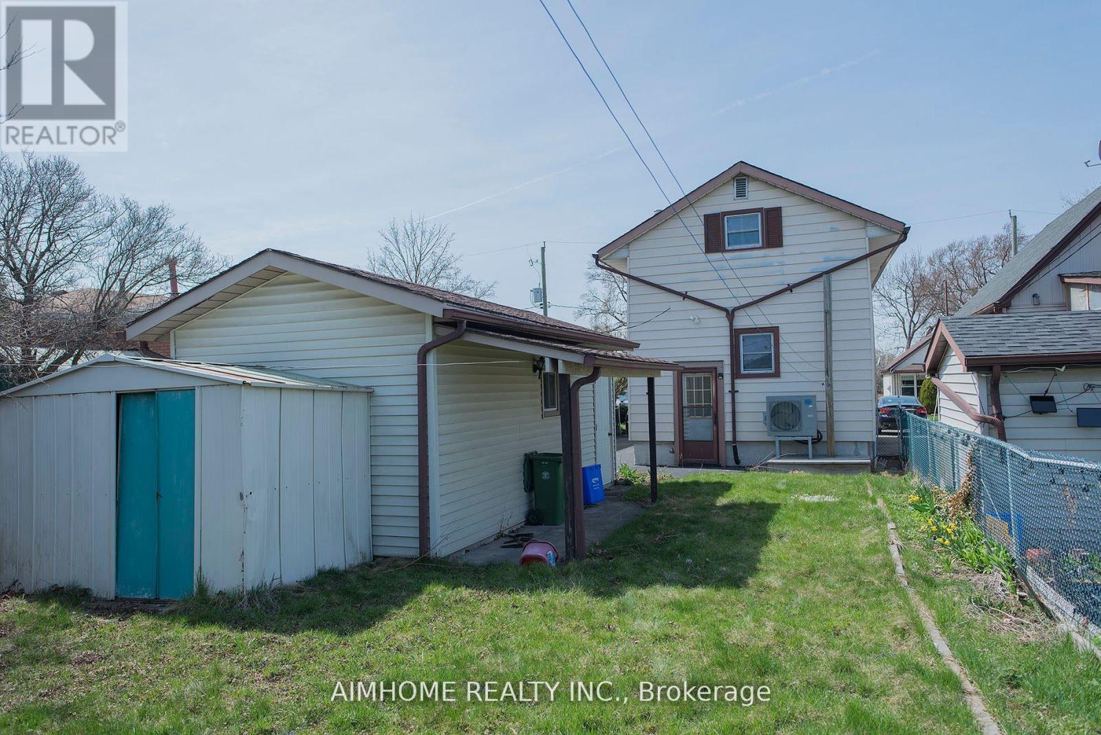 160 Ivon Avenue, Hamilton, Ontario  L8H 5S8 - Photo 18 - X12372405