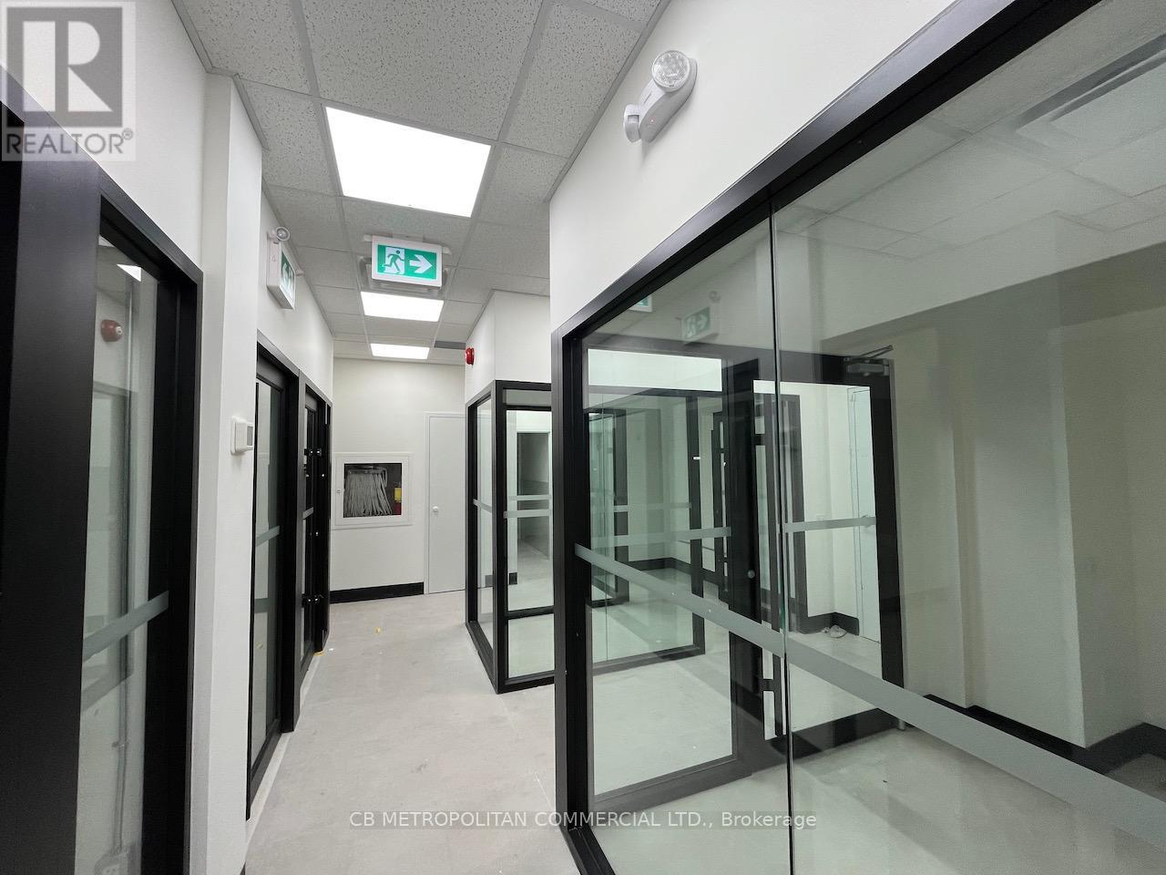 107 Church Street, Toronto, Ontario  M5C 2G5 - Photo 2 - C12372422