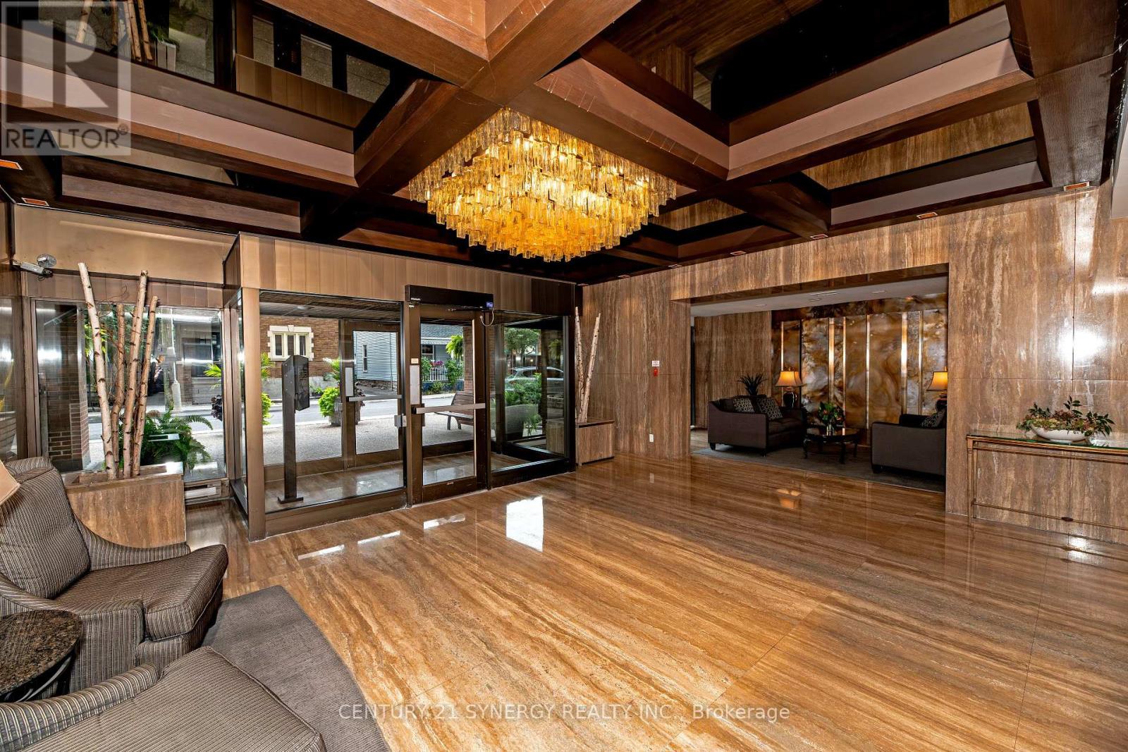403 - 20 The Driveway Drive, Ottawa, Ontario  K2P 1C8 - Photo 4 - X12372432