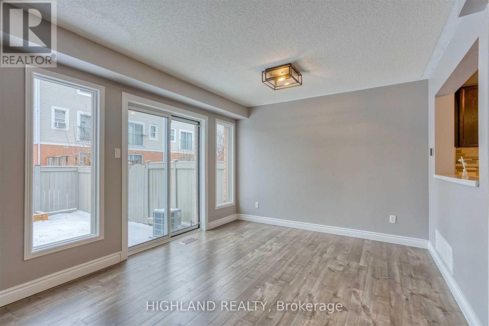 26 - 1292 Sherwood Mills Boulevard, Mississauga, Ontario  L5V 2G8 - Photo 11 - W12372430