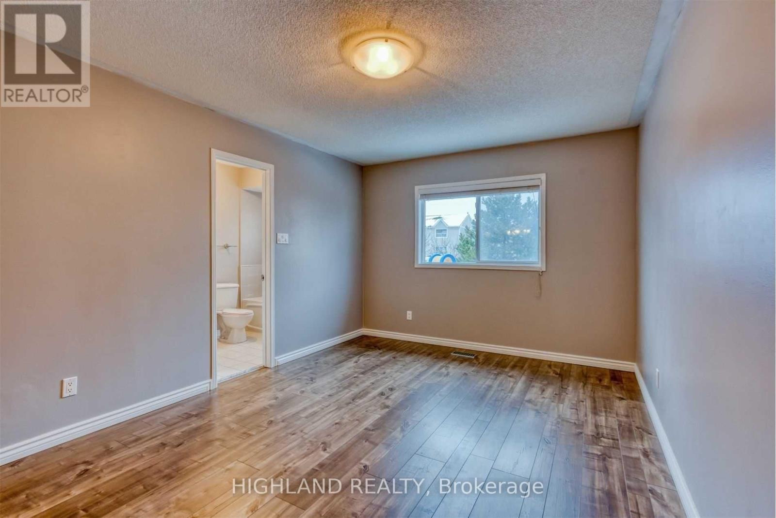 26 - 1292 Sherwood Mills Boulevard, Mississauga, Ontario  L5V 2G8 - Photo 21 - W12372430