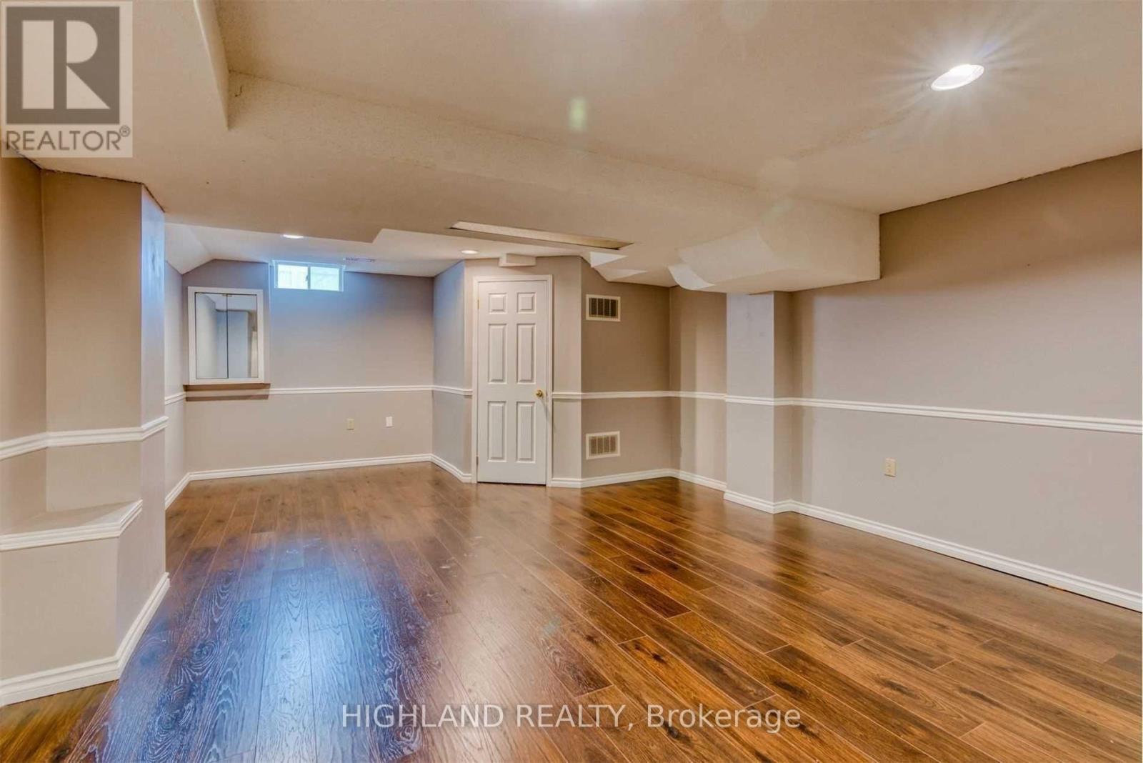 26 - 1292 Sherwood Mills Boulevard, Mississauga, Ontario  L5V 2G8 - Photo 25 - W12372430