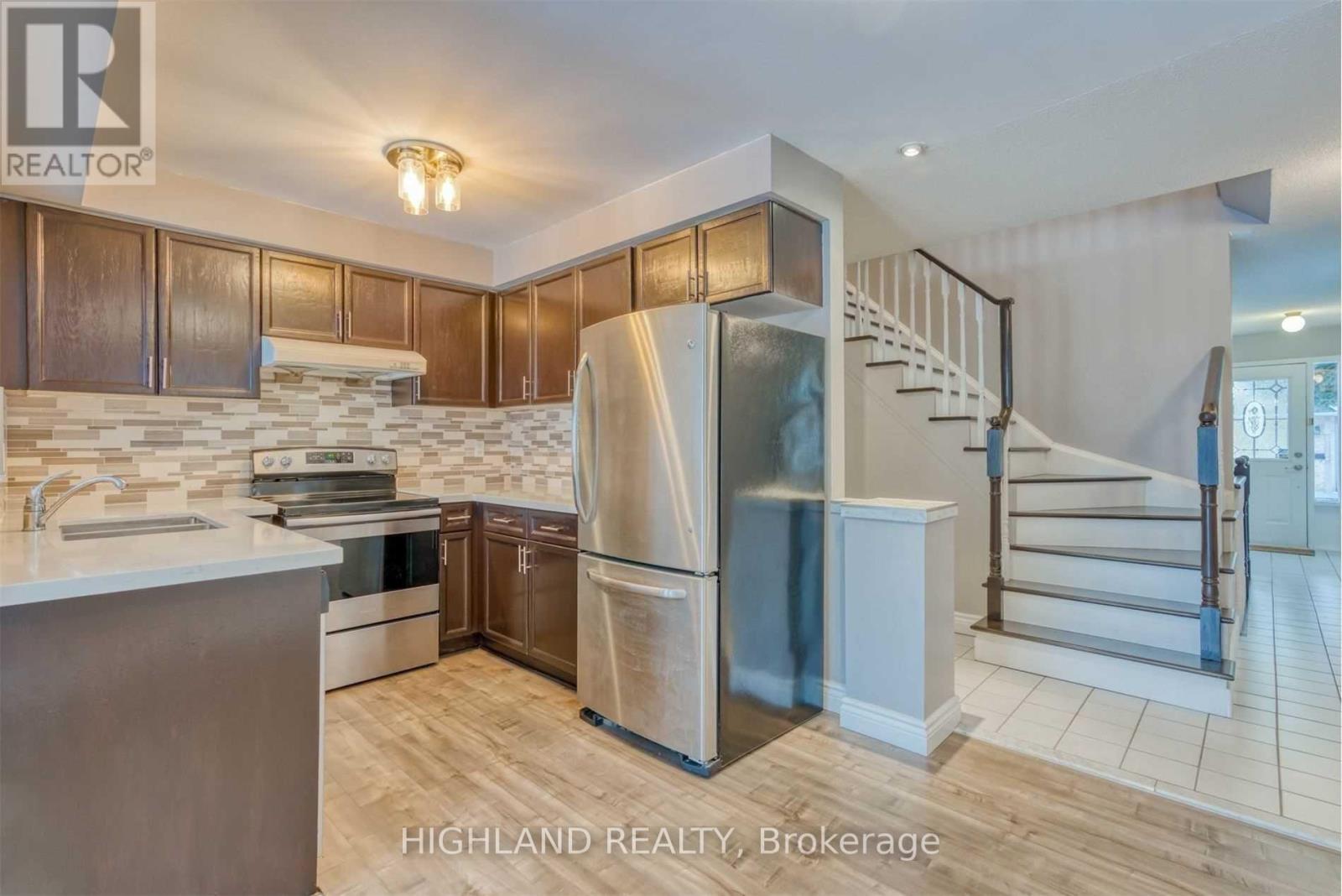 26 - 1292 Sherwood Mills Boulevard, Mississauga, Ontario  L5V 2G8 - Photo 8 - W12372430