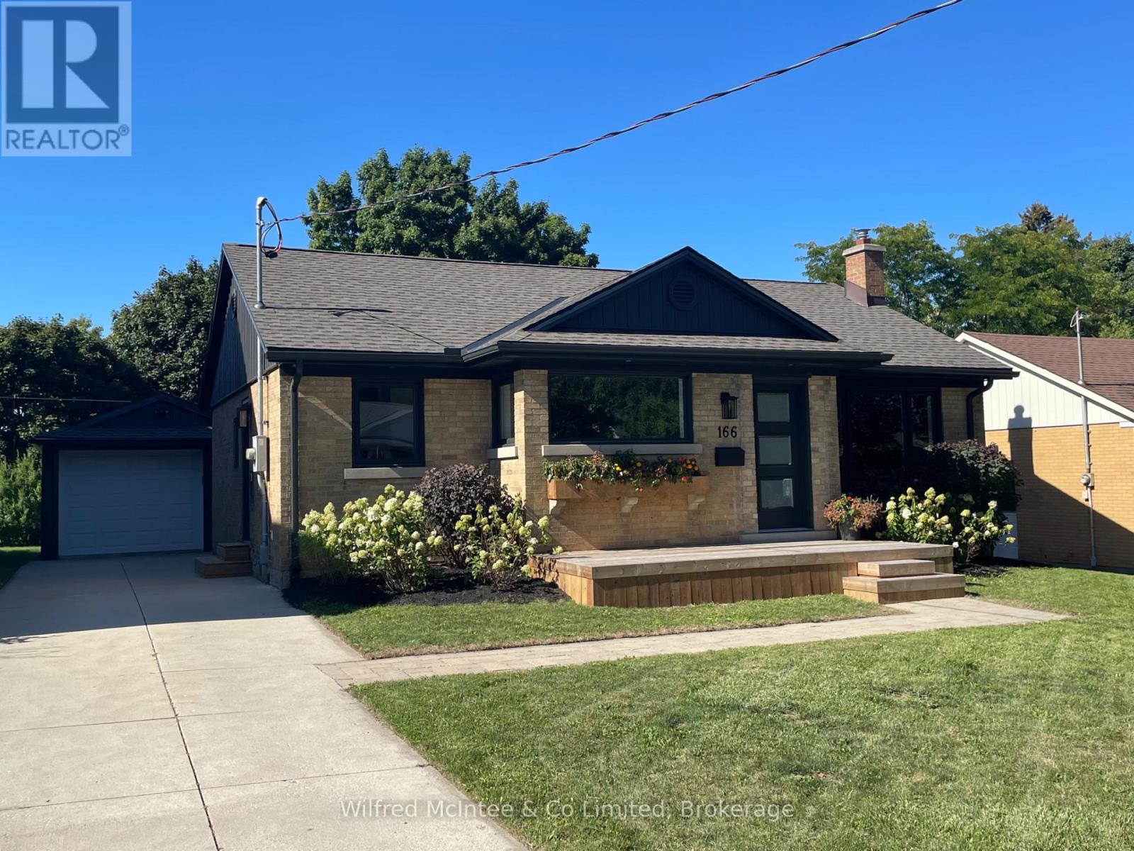 166 Cornwall Street, Waterloo, Ontario  N2J 1H6 - Photo 1 - X12372442