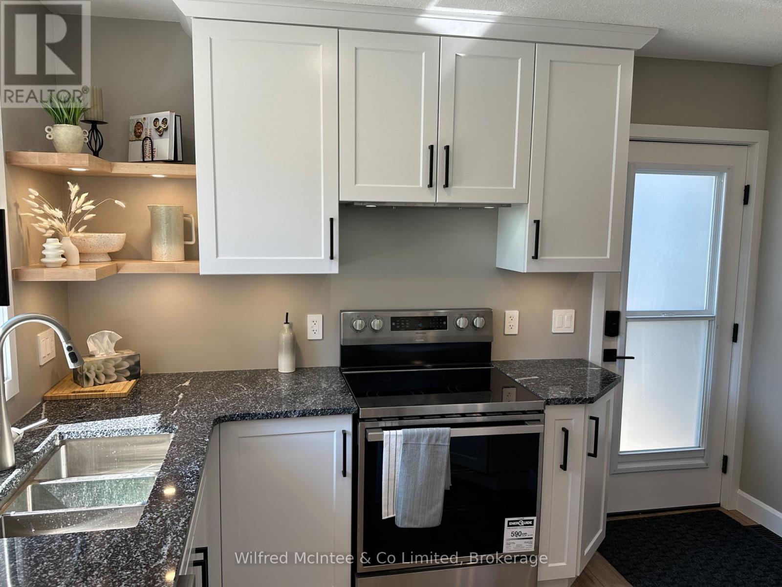 166 Cornwall Street, Waterloo, Ontario  N2J 1H6 - Photo 10 - X12372442