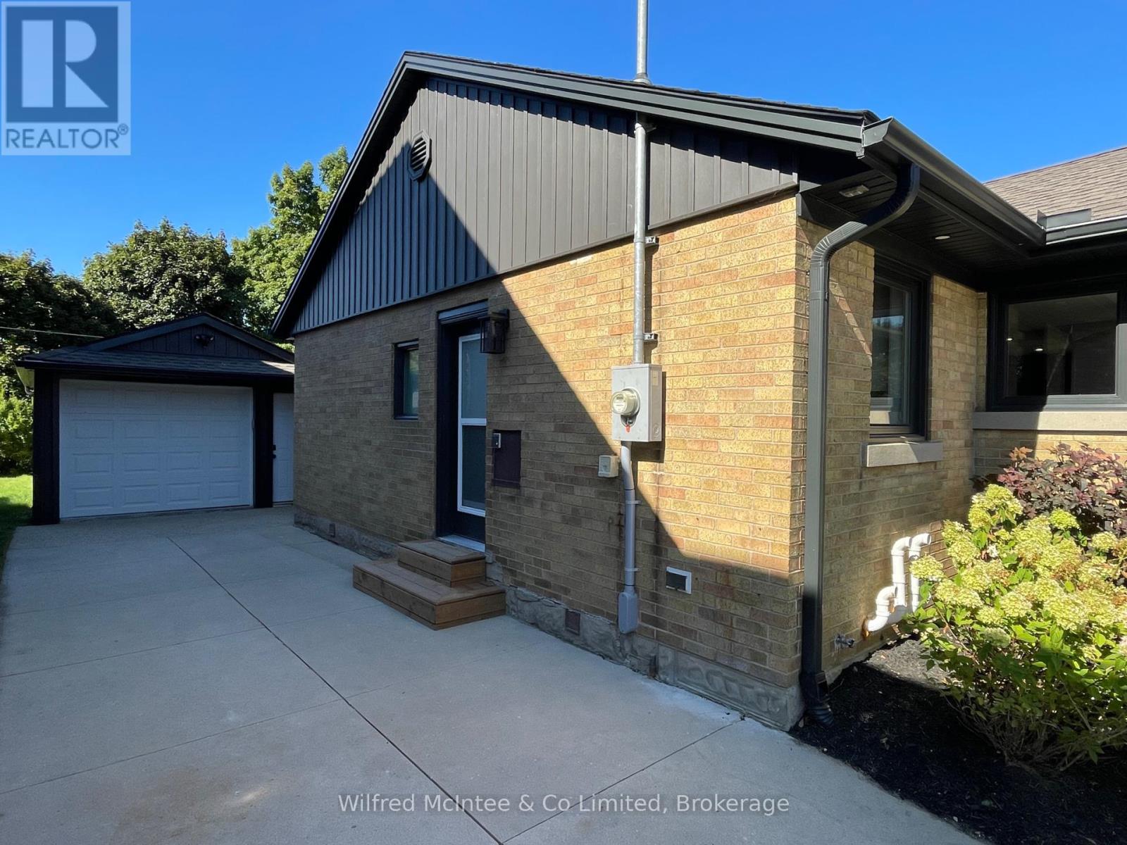 166 Cornwall Street, Waterloo, Ontario  N2J 1H6 - Photo 4 - X12372442