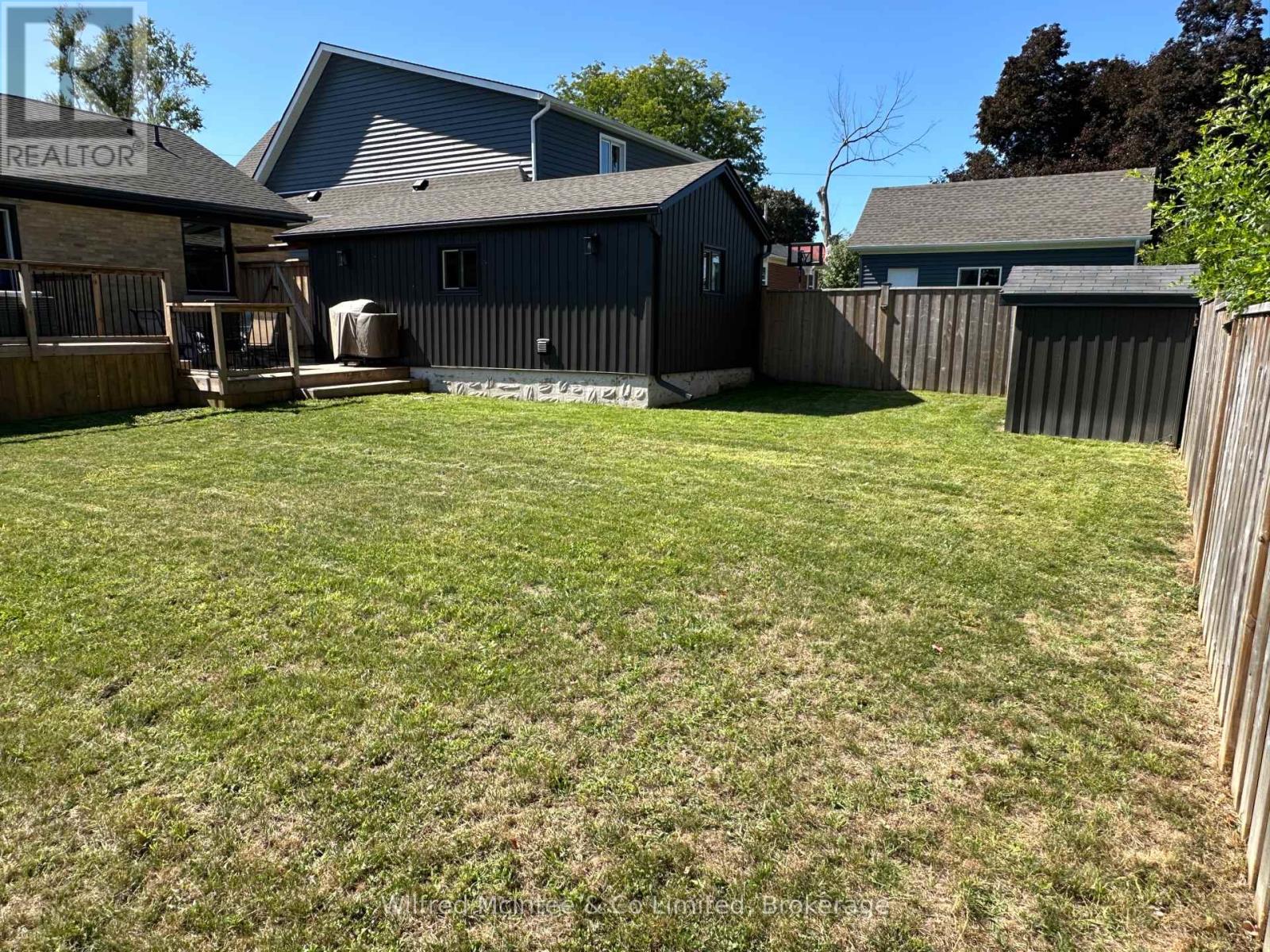 166 Cornwall Street, Waterloo, Ontario  N2J 1H6 - Photo 46 - X12372442