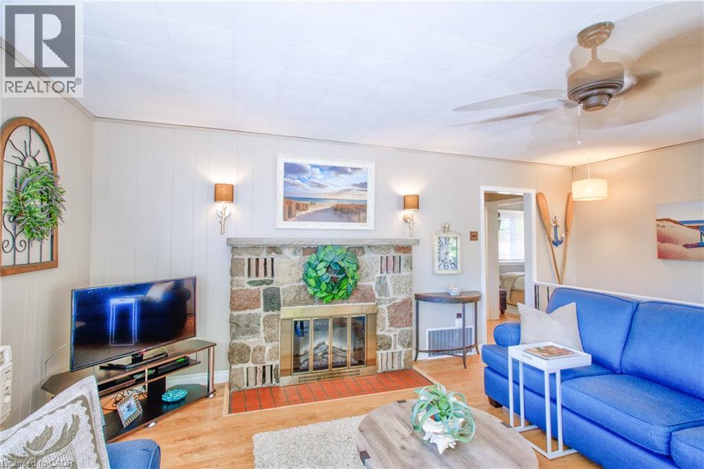 Photo 8 of 38 for 3 Elmwood Avenue