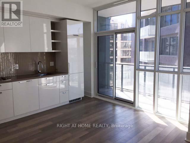 701 - 32 Davenport Road, Toronto, Ontario  M5R 1H3 - Photo 1 - C12366738