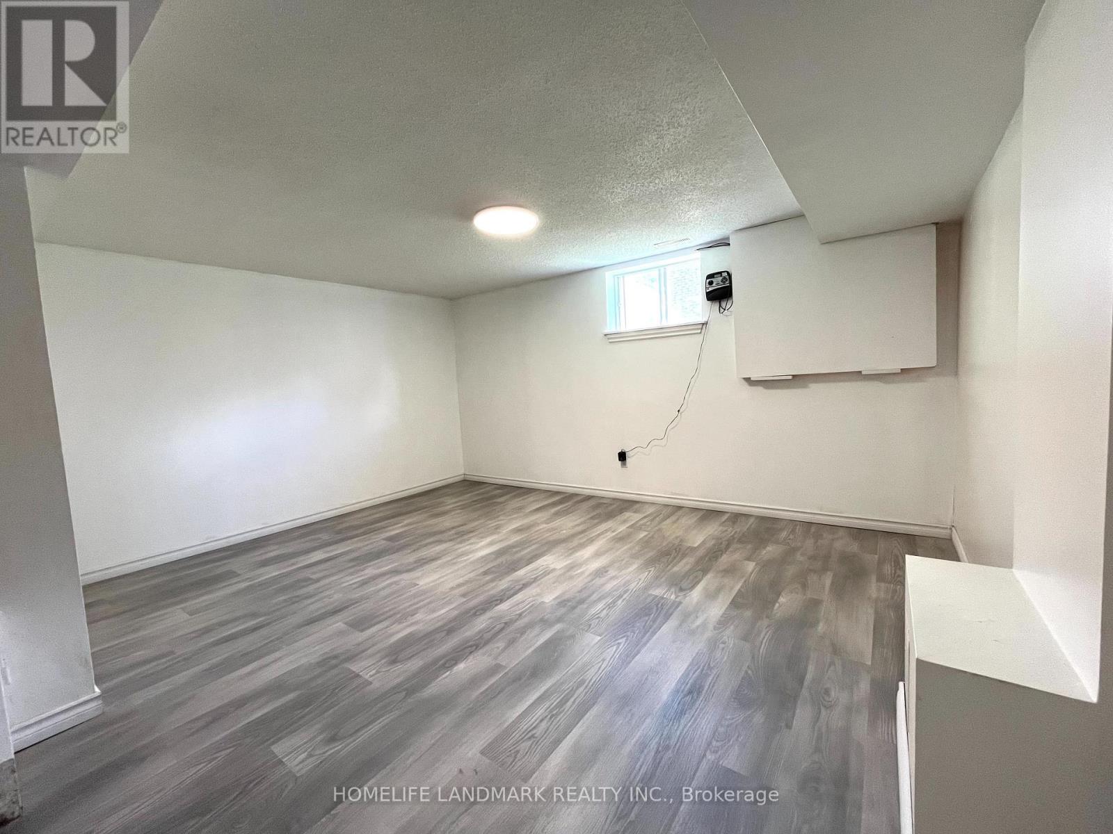 88 Oriole Drive, East Gwillimbury, Ontario  L9N 1H3 - Photo 21 - N12372452