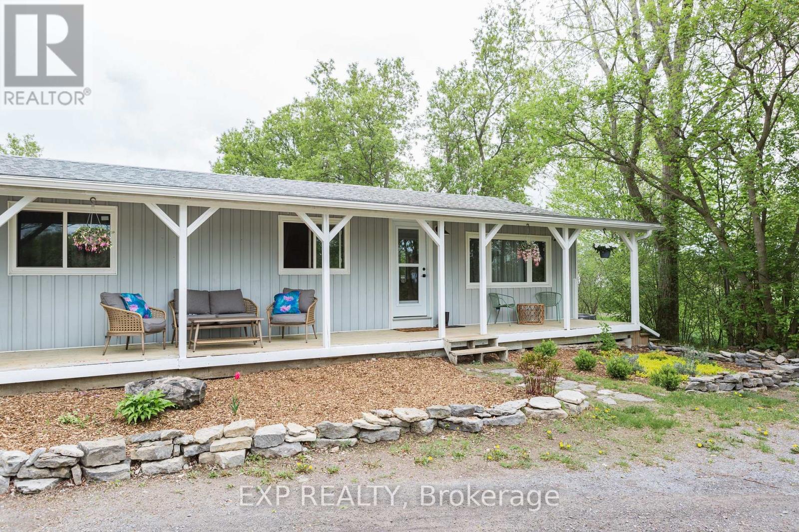 825 COUNTY ROAD 8 ROAD, Prince Edward County, Ontario