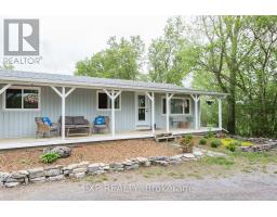 825 County Road 8 Road, Prince Edward County (North Marysburg Ward), Ca