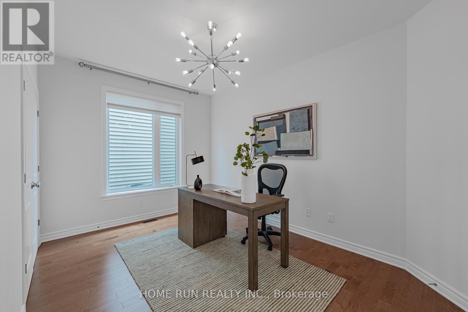 609 Triangle Street, Ottawa, Ontario  K2V 0L8 - Photo 19 - X12372484