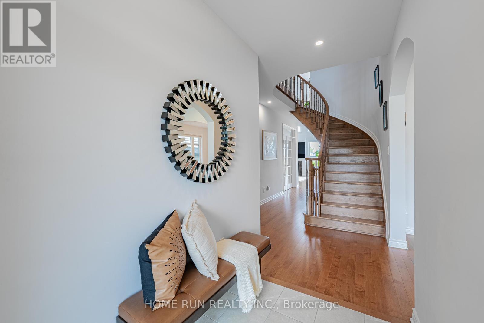 609 Triangle Street, Ottawa, Ontario  K2V 0L8 - Photo 3 - X12372484