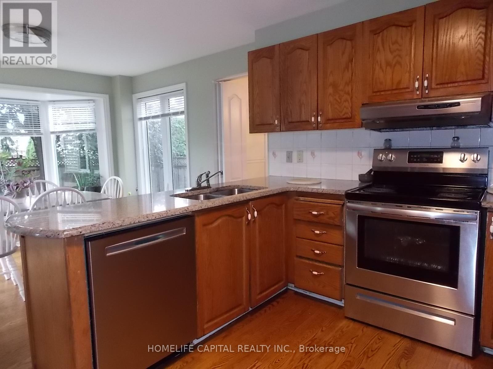 1804 Robinwood Place, Ottawa, Ontario  K1C 6L4 - Photo 14 - X12372498