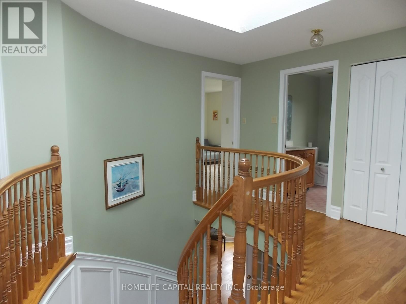 1804 Robinwood Place, Ottawa, Ontario  K1C 6L4 - Photo 18 - X12372498