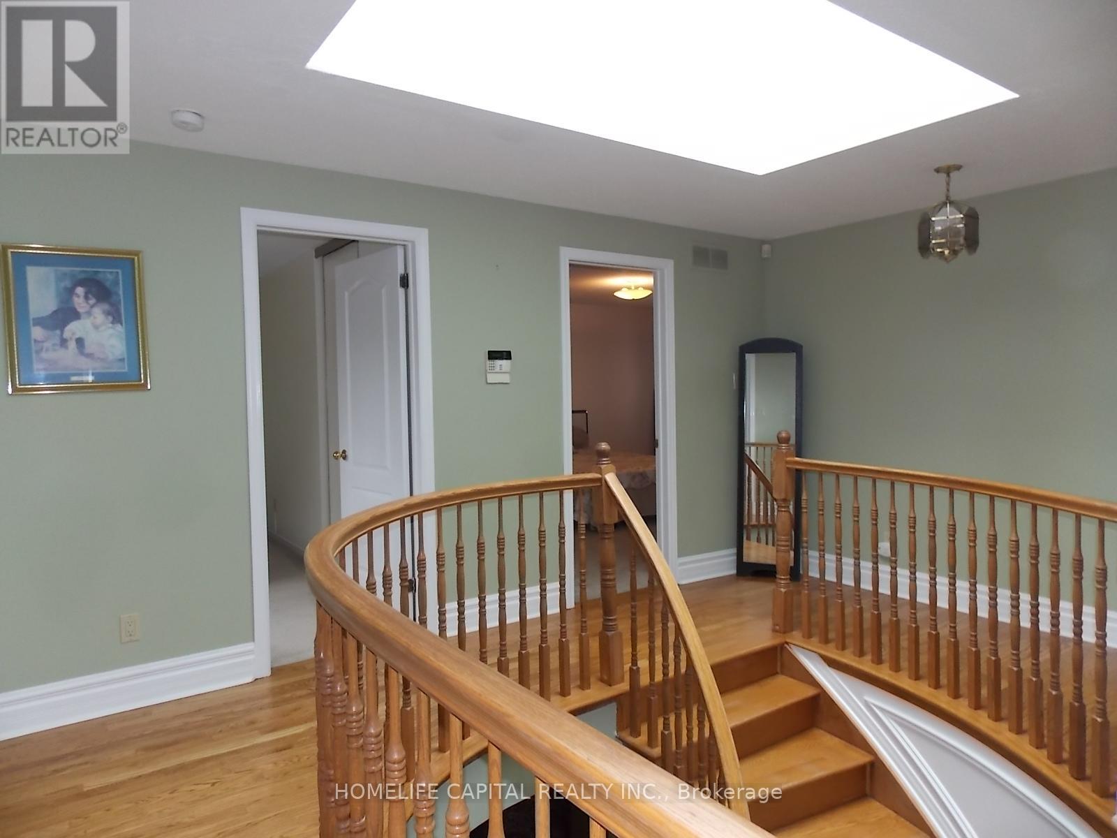 1804 Robinwood Place, Ottawa, Ontario  K1C 6L4 - Photo 19 - X12372498