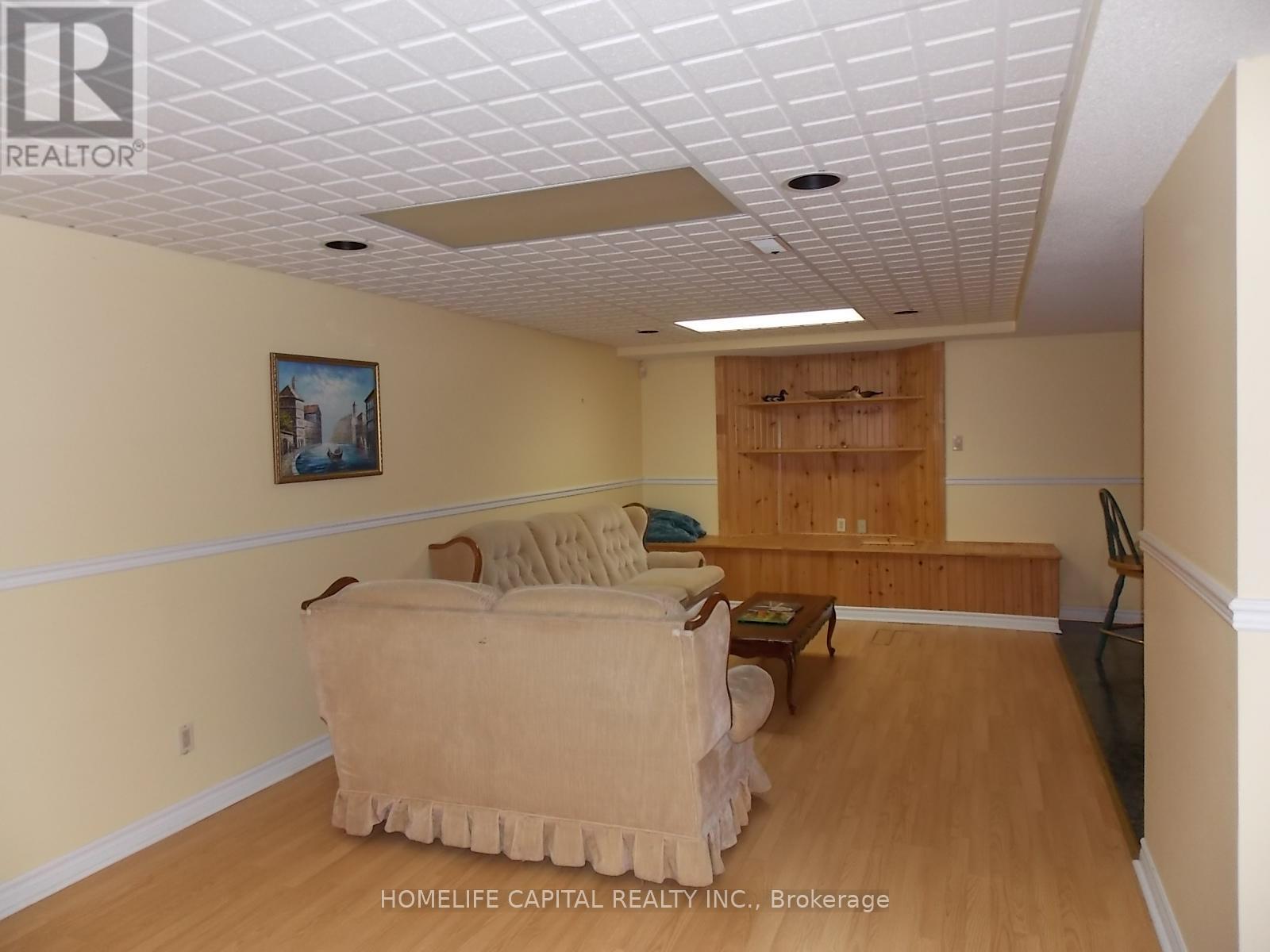1804 Robinwood Place, Ottawa, Ontario  K1C 6L4 - Photo 31 - X12372498