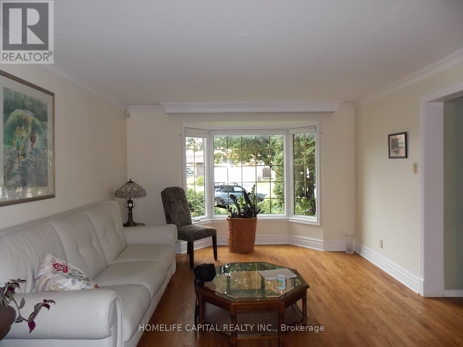 Property at 1804 ROBINWOOD PLACE image 4