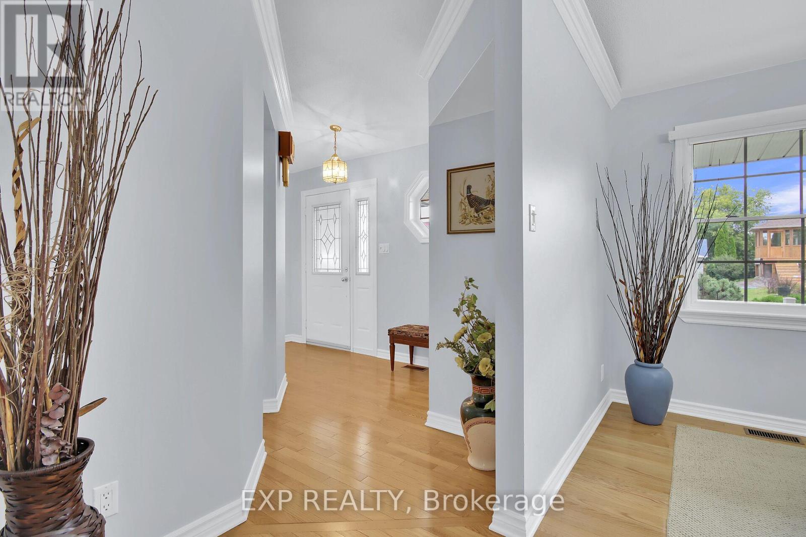 40 Evelyn Street, Mississippi Mills, Ontario  K0A 1A0 - Photo 5 - X12372500