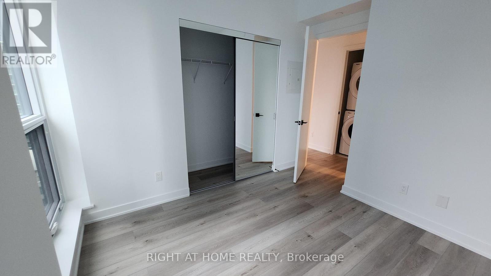 2805 - 327 King Street W, Toronto, Ontario  M5V 0W7 - Photo 6 - C12372472