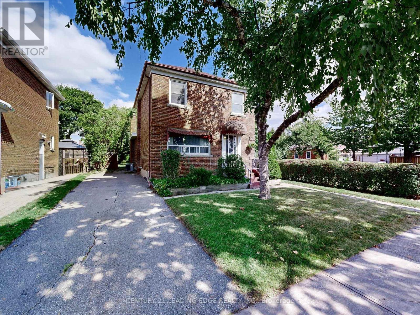 1 FAULKLAND ROAD, Toronto, Ontario