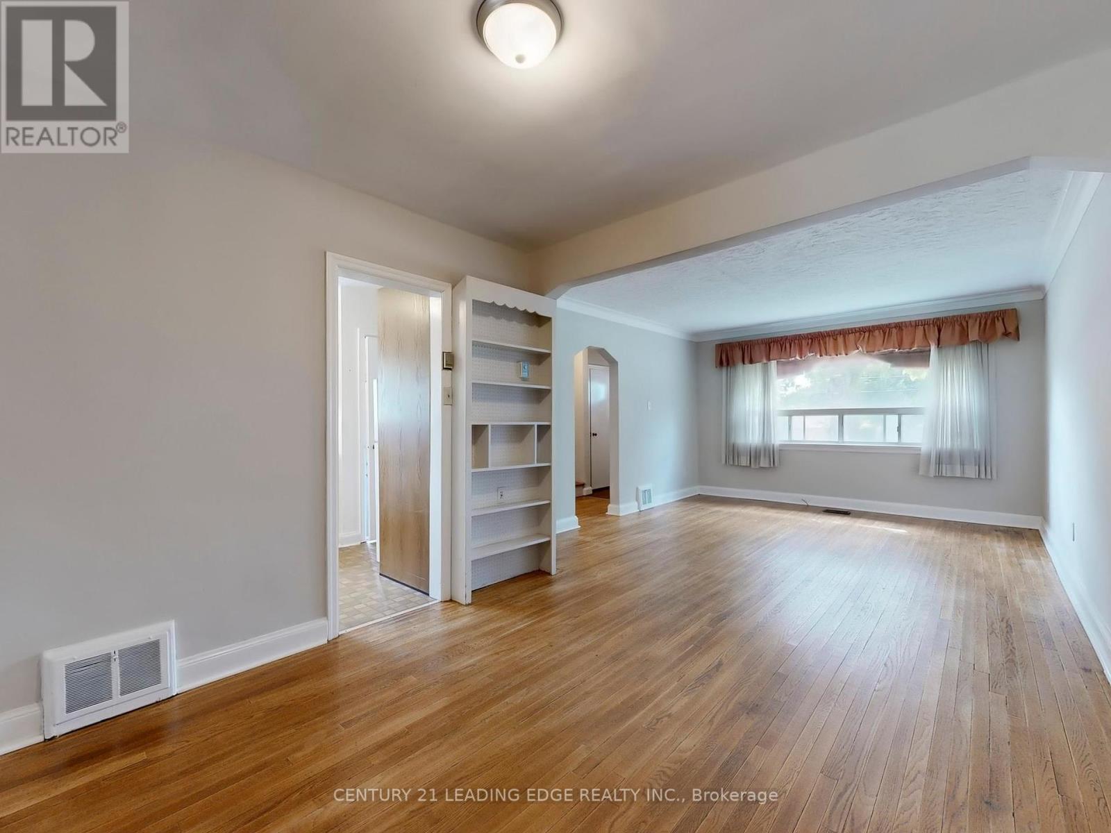 1 Faulkland Road, Toronto, Ontario  M1L 3S2 - Photo 14 - E12372471
