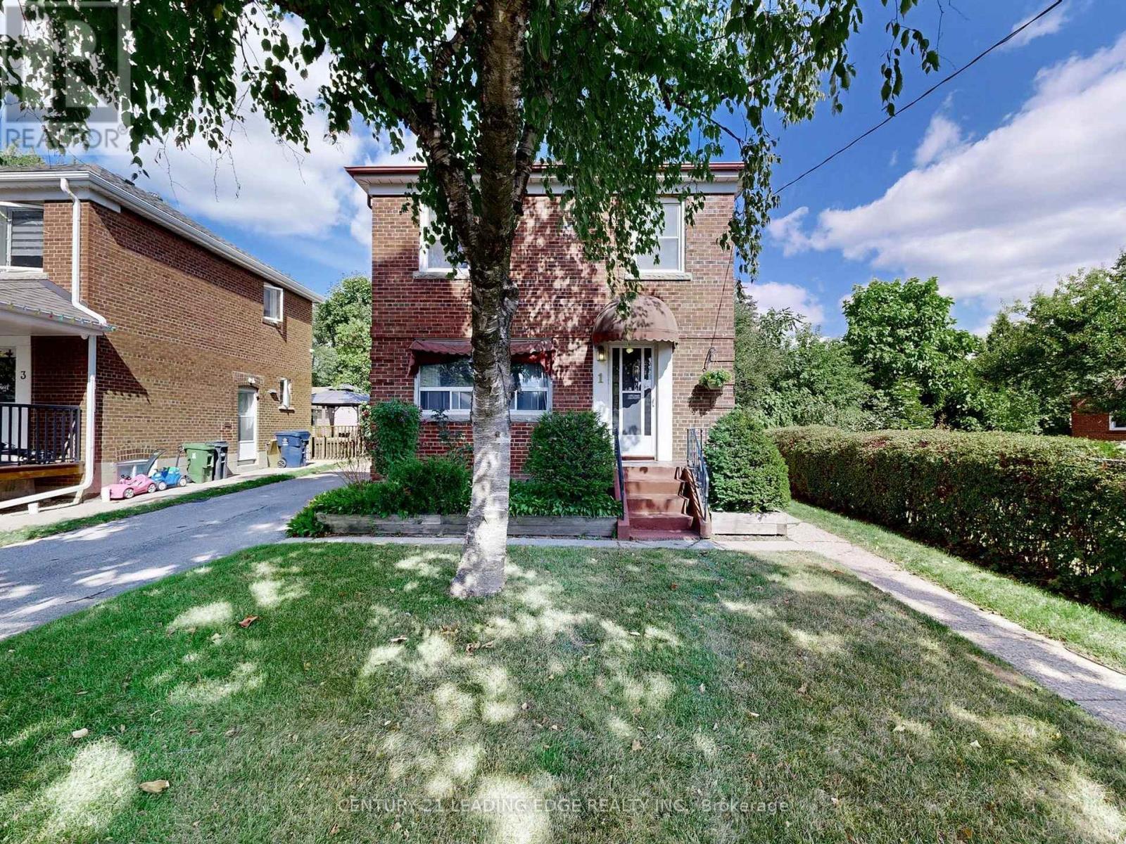 1 Faulkland Road, Toronto, Ontario  M1L 3S2 - Photo 2 - E12372471