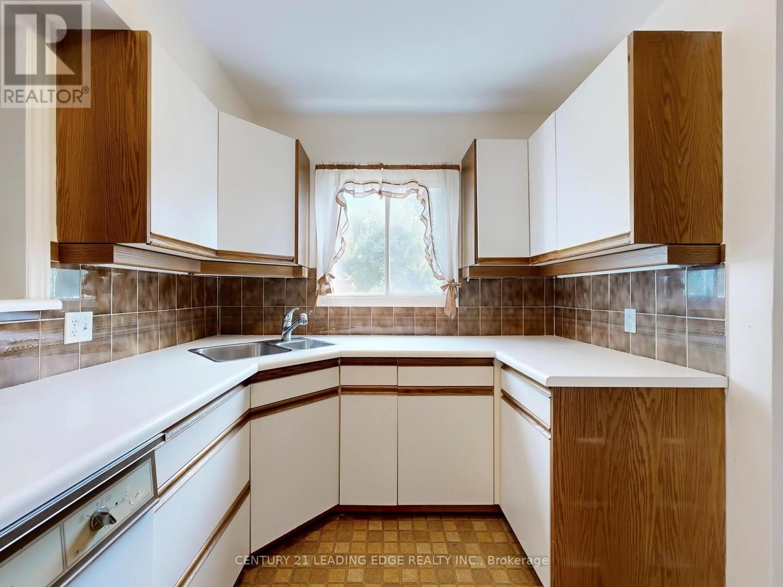 1 Faulkland Road, Toronto, Ontario  M1L 3S2 - Photo 25 - E12372471