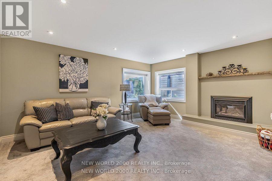 245 Lakeland Crescent, Richmond Hill, Ontario  L4E 3A6 - Photo 18 - N12372474