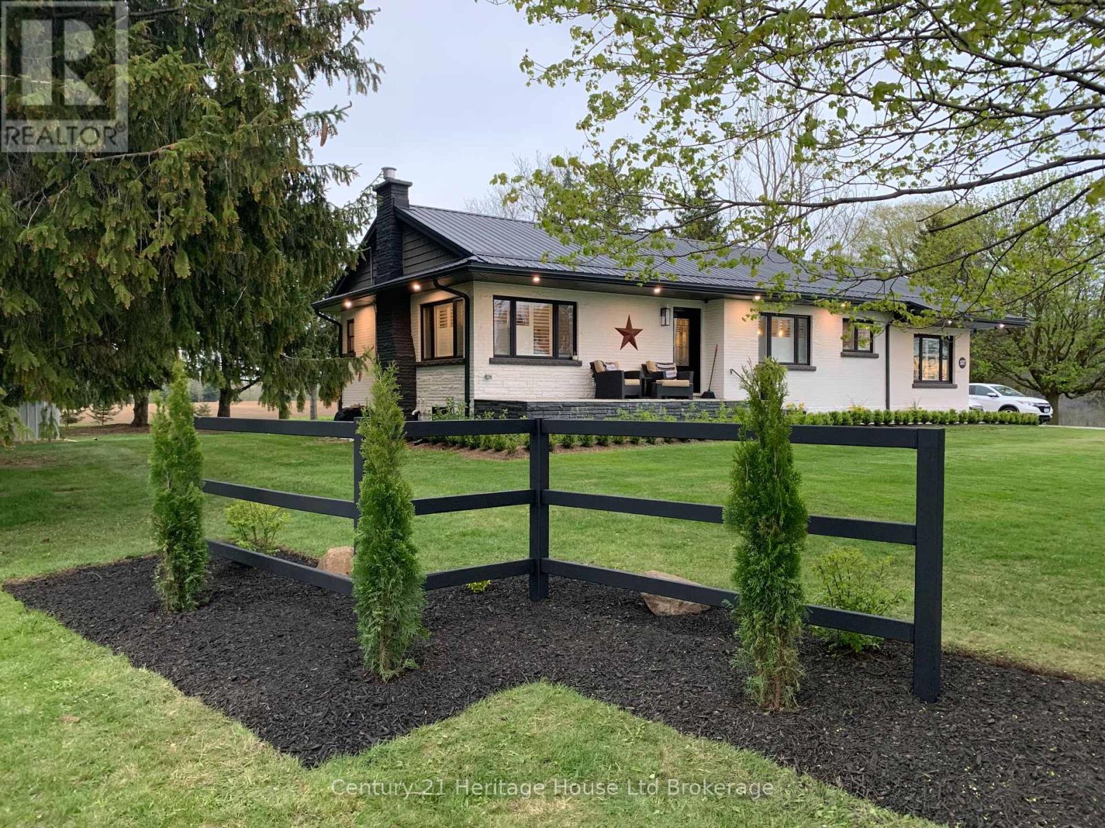 537 Highway 3, Norfolk, Ontario  N0J 1E0 - Photo 2 - X12372510