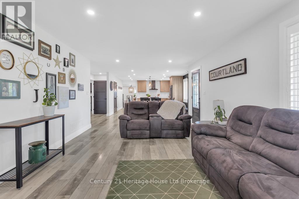 537 Highway 3, Norfolk, Ontario  N0J 1E0 - Photo 26 - X12372510