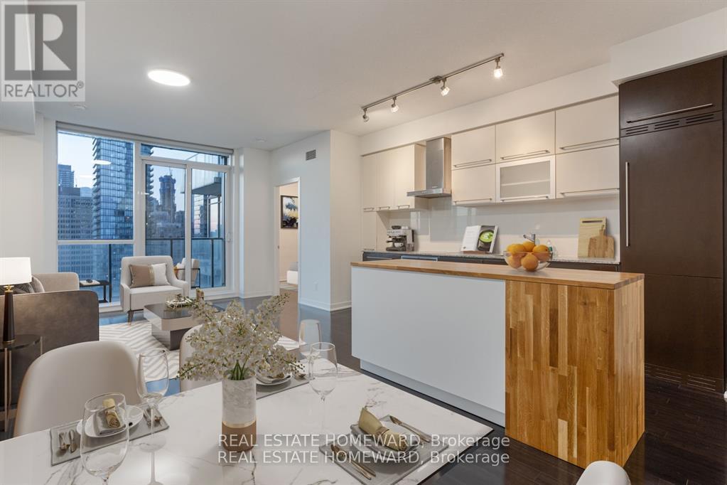 2612 - 770 BAY STREET, Toronto, Ontario