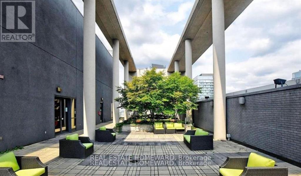 2612 - 770 Bay Street, Toronto, Ontario  M5G 0A6 - Photo 27 - C12372511
