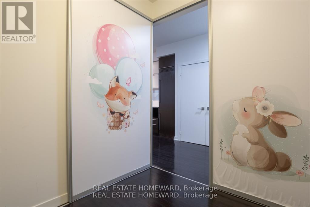 2612 - 770 Bay Street, Toronto, Ontario  M5G 0A6 - Photo 8 - C12372511